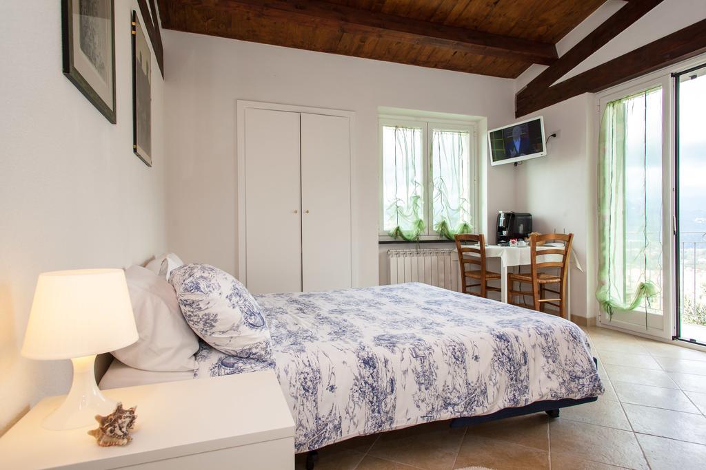 Agri Bed - L'Affittacamere In Collina - Guest Room On The Hill Lavagna Eksteriør billede